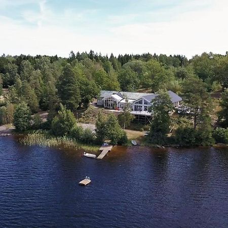 Stenhaella Bed&Breakfast Holmsjo Экстерьер фото